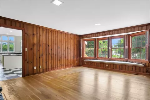 Living - 60 N Willard Ave, Hampton, VA 23663 photo 3 of 3