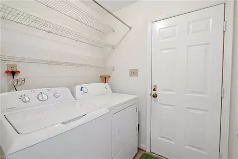 3 Perth Pl, Hampton, VA 23669 photo 8