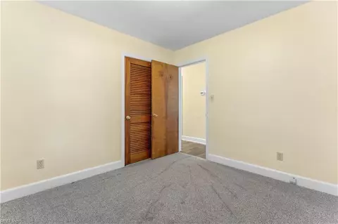 127 Westbrook Dr, Hampton, VA 23666 photo 18