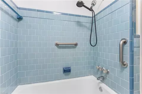 127 Westbrook Dr, Hampton, VA 23666 photo 22