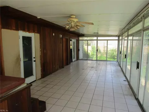 Exterior - 72 Banister Dr, Hampton, VA 23666 photo 5 of 5