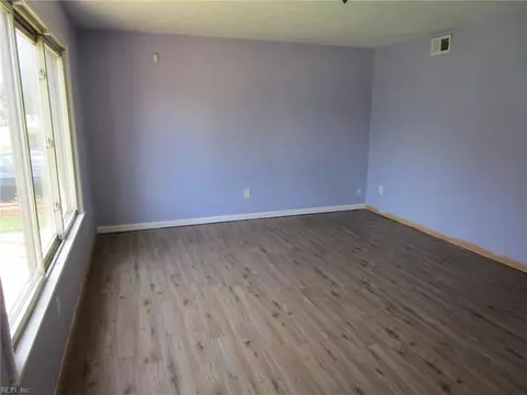 Living - 72 Banister Dr, Hampton, VA 23666 photo 1 of 1