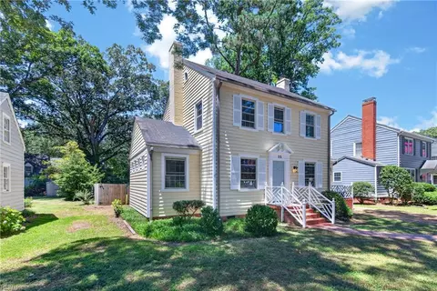 35 Brandon Rd, Newport News, VA 23601