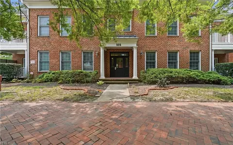 525 E Freemason St #2B, Norfolk, VA 23510