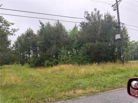 741 Manning Rd, Suffolk, VA 23434 photo 2