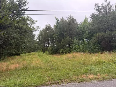 741 Manning Rd, Suffolk, VA 23434