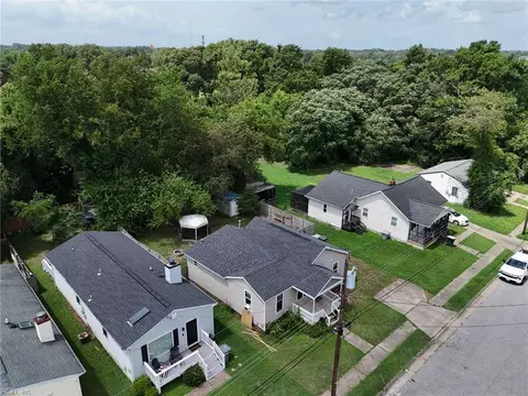 View/Area - 1317 West Ave, Hampton, VA 23669 photo 1 of 10