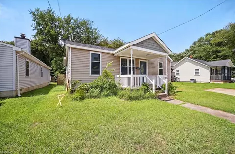 Exterior - 1317 West Ave, Hampton, VA 23669 photo 2 of 10