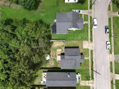 View/Area - 1317 West Ave, Hampton, VA 23669 photo 6 of 10