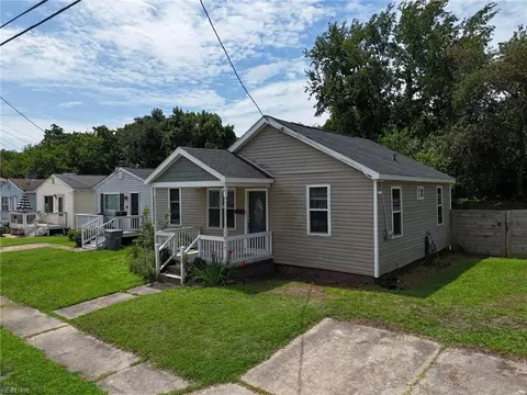 Exterior - 1317 West Ave, Hampton, VA 23669 photo 9 of 10