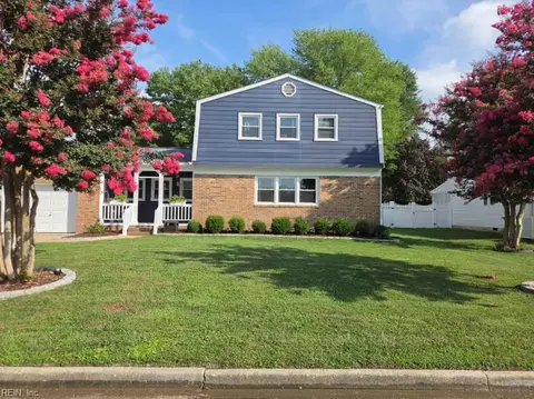 129 Fischer Dr, Newport News, VA 23602