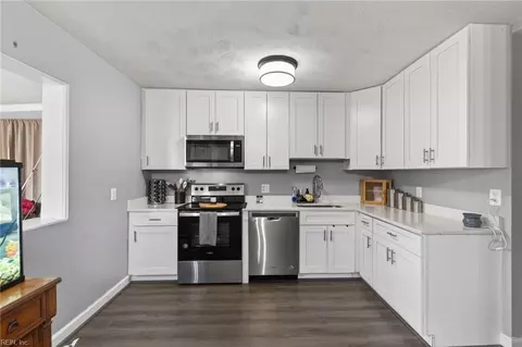 Kitchen - 16 Marldale Dr, Hampton, VA 23663 photo 1 of 2