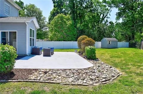 Exterior - 200 Benthall Rd, Hampton, VA 23664 photo 3 of 6