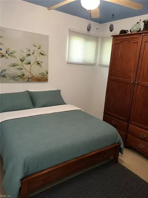 Bedroom - 3307 W Weaver Rd W, Hampton, VA 23666 photo 1 of 2