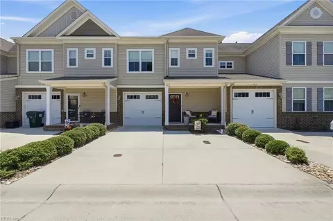 1615 Thomason Trl, Chesapeake, VA 23320