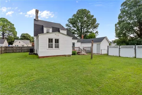 Exterior - 1006 Butt St, Chesapeake, VA 23324 photo 9 of 9