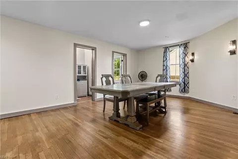 Dining - 1006 Butt St, Chesapeake, VA 23324 photo 1 of 3