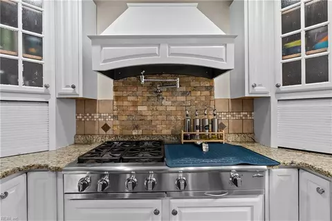 Kitchen - 1006 Butt St, Chesapeake, VA 23324 photo 3 of 4