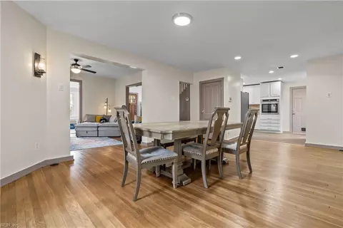 Dining - 1006 Butt St, Chesapeake, VA 23324 photo 3 of 3