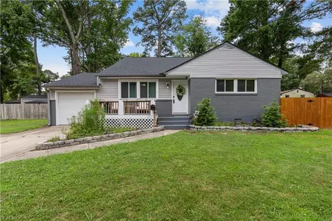 3229 Bow Creek Blvd, Virginia Beach, VA 23452