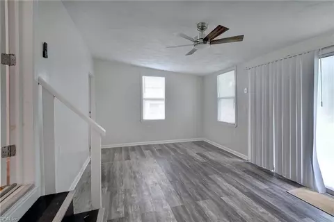 Living - 806 Burton St, Hampton, VA 23666 photo 5 of 8