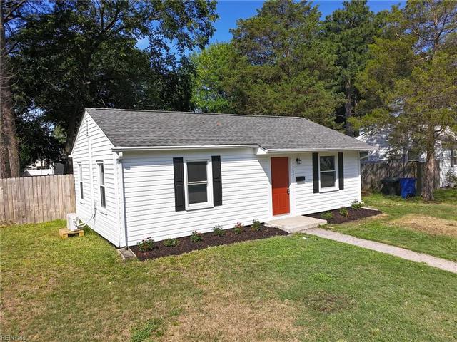 7707 Wickham Ave, Newport News, VA 23605