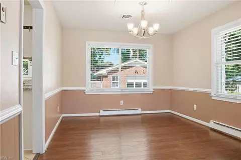 347 Brout Dr, Hampton, VA 23666 photo 8
