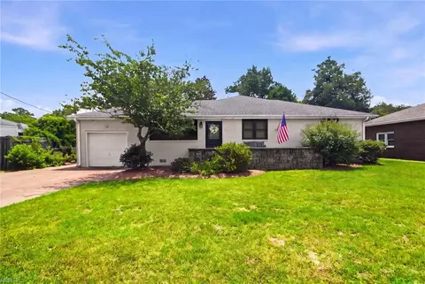 2933 Cape Henry Dr, Virginia Beach, VA 23451
