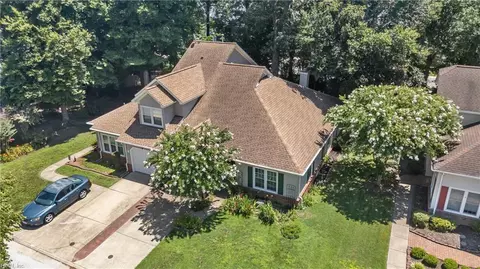 141 Rustling Oak Rdg, Yorktown, VA 23692