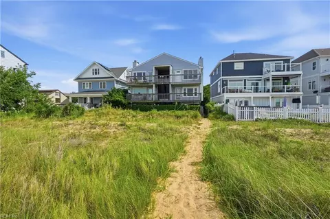 1224 W Ocean View Ave #C, Norfolk, VA 23503
