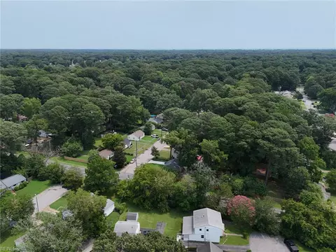 View/Area - 19 E Lamington Rd, Hampton, VA 23669 photo 7 of 10