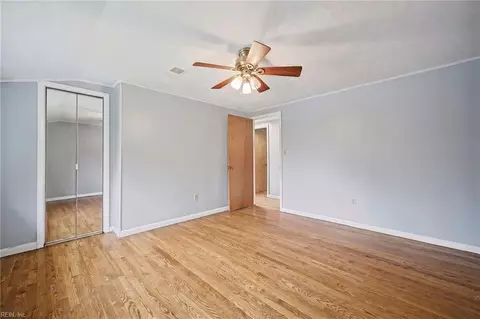 Bedroom - 19 E Lamington Rd, Hampton, VA 23669 photo 3 of 9