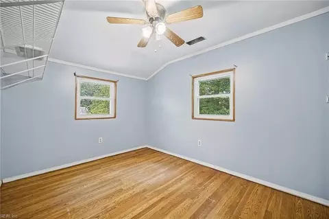 Bedroom - 19 E Lamington Rd, Hampton, VA 23669 photo 8 of 9