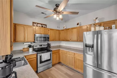 102 Ruby Ct, Suffolk, VA 23434 photo 14
