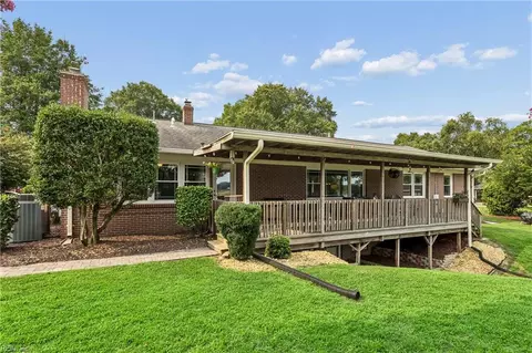 Exterior - 103 Beale Ave, Smithfield, VA 23430 photo 9 of 10