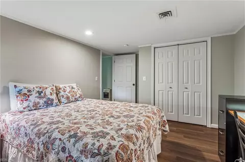 Bedroom - 103 Beale Ave, Smithfield, VA 23430 photo 2 of 8
