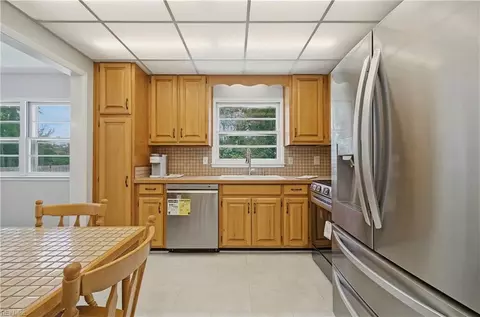 Kitchen - 118 Tanglewood Dr, Hampton, VA 23666 photo 1 of 3