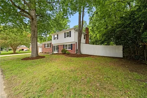 Exterior - 118 Tanglewood Dr, Hampton, VA 23666 photo 3 of 7