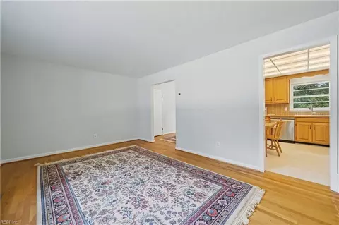 Living - 118 Tanglewood Dr, Hampton, VA 23666 photo 3 of 5