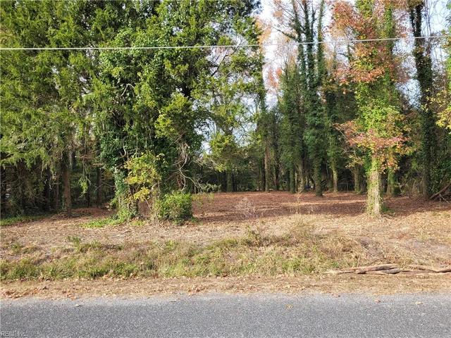 56 Mobjack Ln, Gloucester County, VA 23072