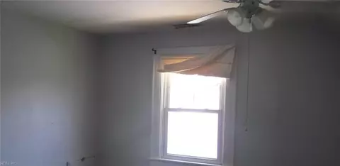 Bedroom - 3636 Amherst St, Norfolk, VA 23513 photo 2 of 3