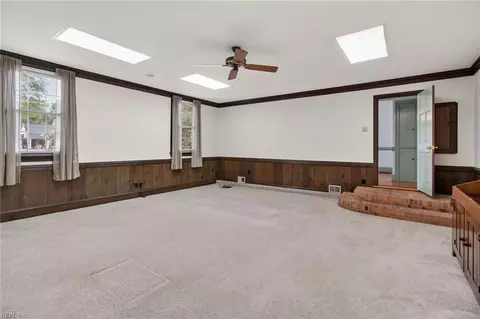 Living - 279 Colonial Trl E, Surry, VA 23883 photo 6 of 7