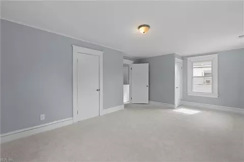 Bedroom - 115 E Pembroke Ave, Hampton, VA 23669 photo 5 of 7