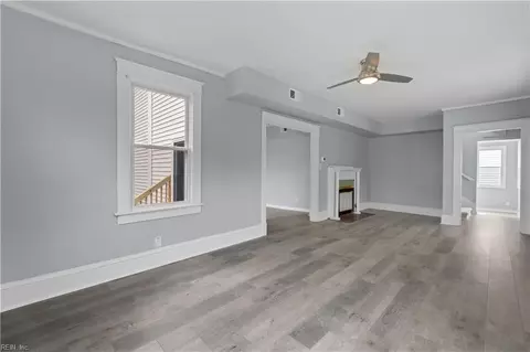 Living - 115 E Pembroke Ave, Hampton, VA 23669 photo 2 of 4