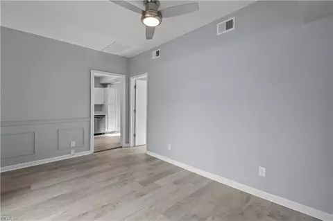 Living - 115 E Pembroke Ave, Hampton, VA 23669 photo 4 of 4
