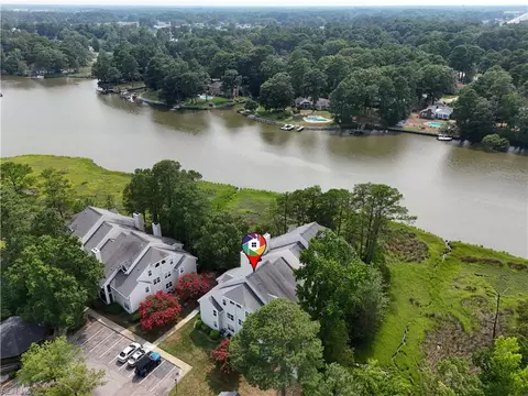 392 River Forest Rd, Virginia Beach, VA 23454