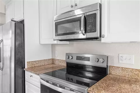 Kitchen - 325 E Lorengo Ave, Norfolk, VA 23503 photo 2 of 2