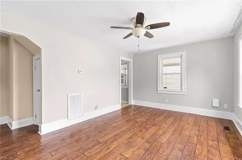 Living - 325 E Lorengo Ave, Norfolk, VA 23503 photo 2 of 2
