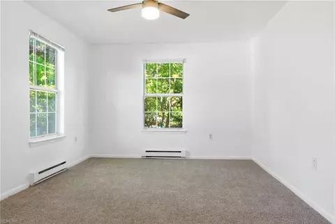 Bedroom - 1012 Balview Ave, Norfolk, VA 23503 photo 5 of 7
