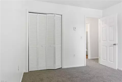 Bedroom - 1012 Balview Ave, Norfolk, VA 23503 photo 2 of 7